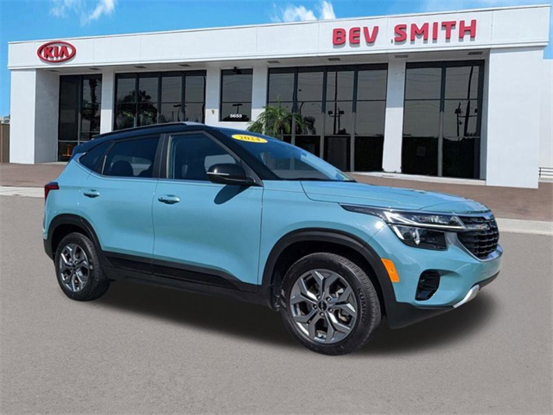 Certified 2024 Kia Seltos S image 1