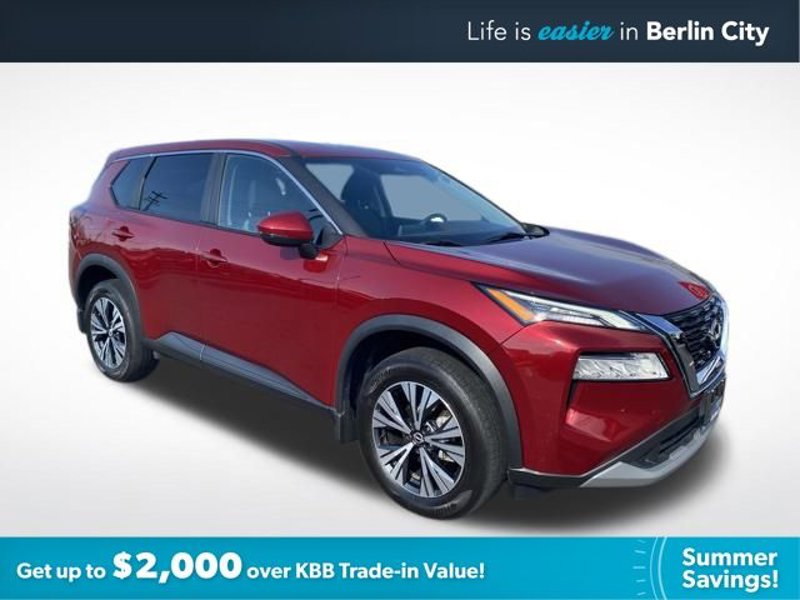 Certified 2022 Nissan Rogue SV image 1