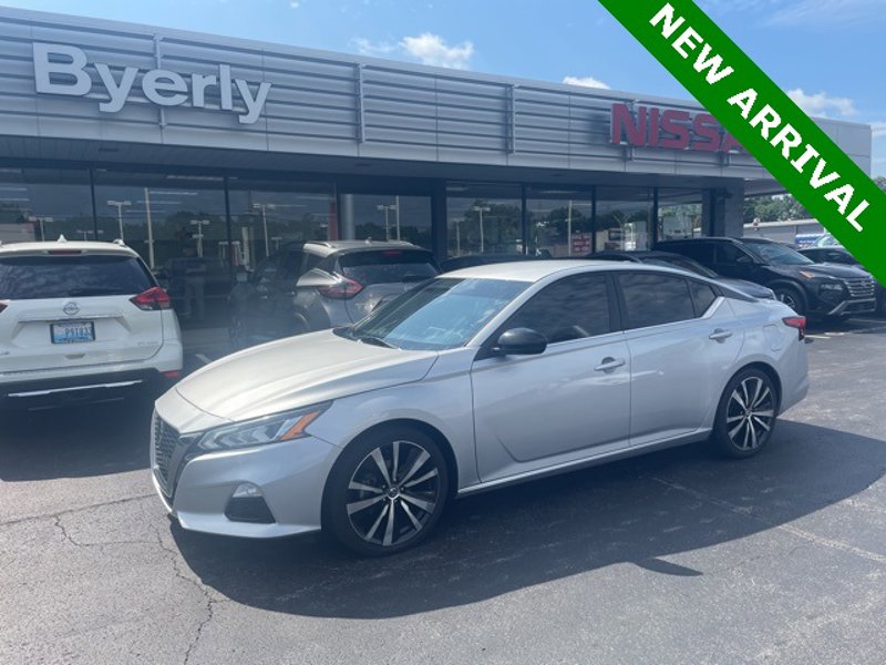 Certified 2022 Nissan Altima 2.5 SR image 1