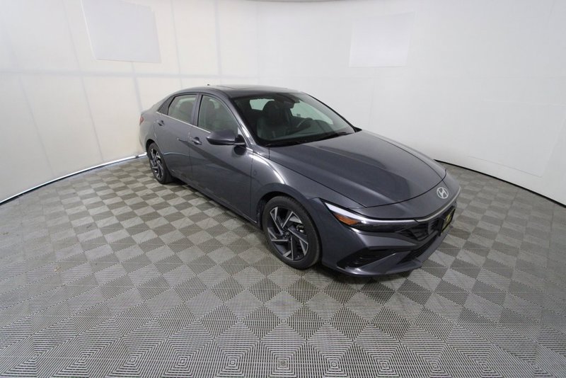 Certified 2024 Hyundai Elantra SEL w/ Convenience Package image 1