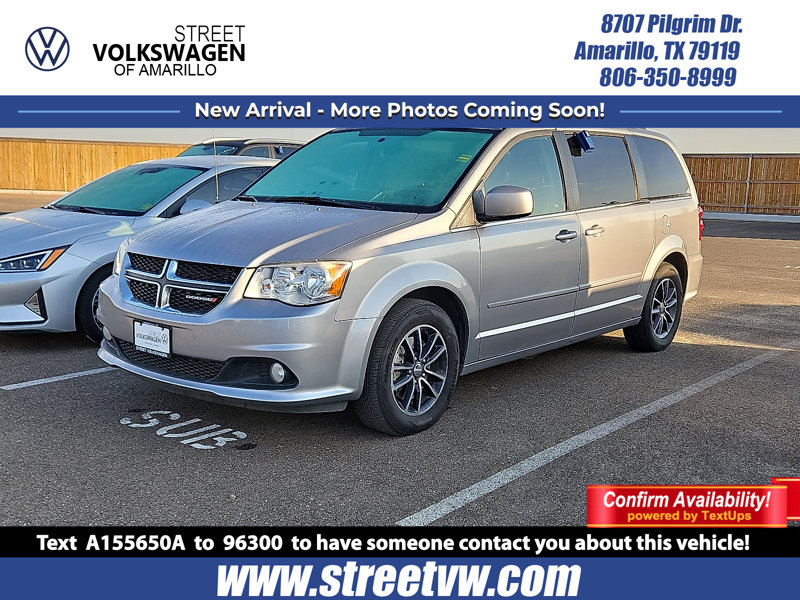 Used 2017 Dodge Grand Caravan SXT w/ Rear Park Assist Package image 1