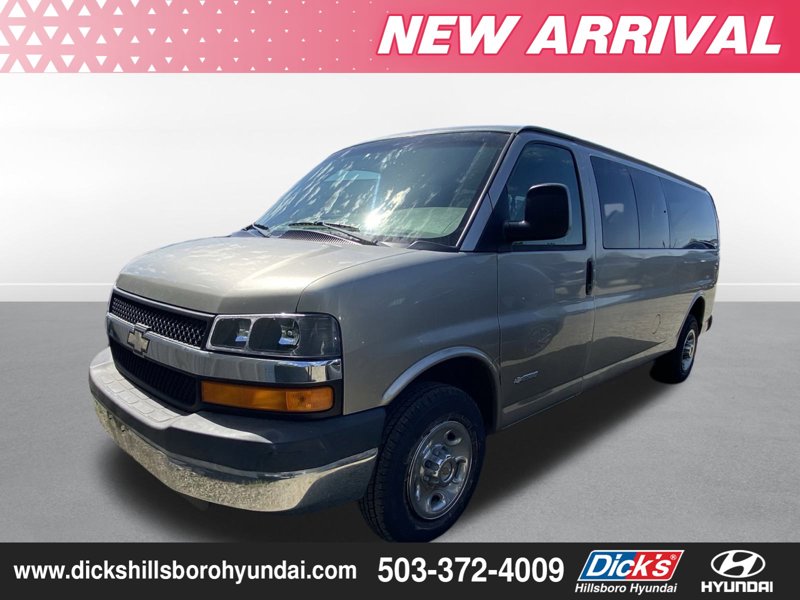 Used 2003 Chevrolet Express 2500 Extended Passenger w/ LS Preferred Equipment Group image 1