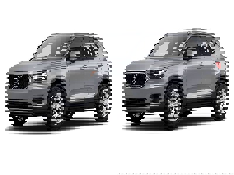 Certified 2020 Volvo XC40 T4 Momentum image 1