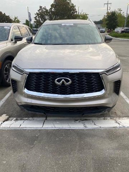 Certified 2025 INFINITI QX60 Luxe w/ Vision Package image 1