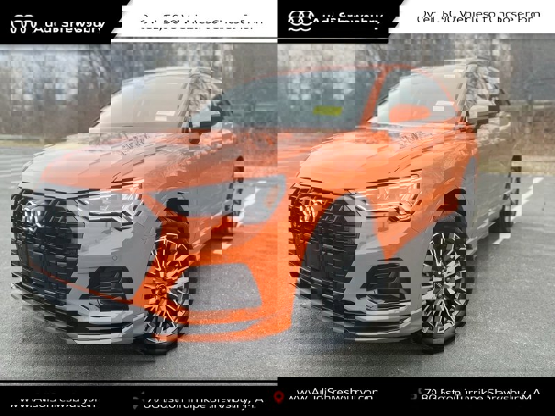 Certified 2024 Audi Q3 2.0T Premium Plus image 1