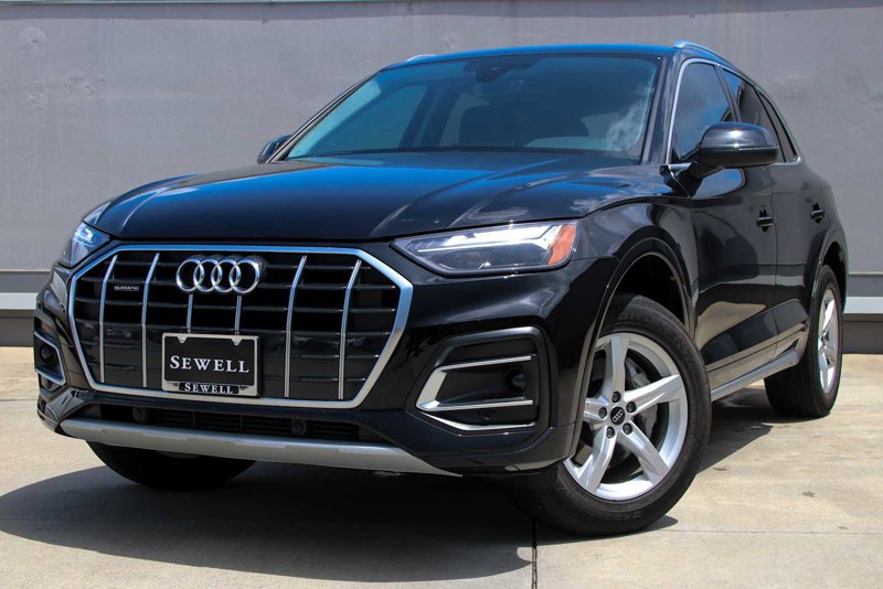 Certified 2024 Audi Q5 2.0T Premium image 1