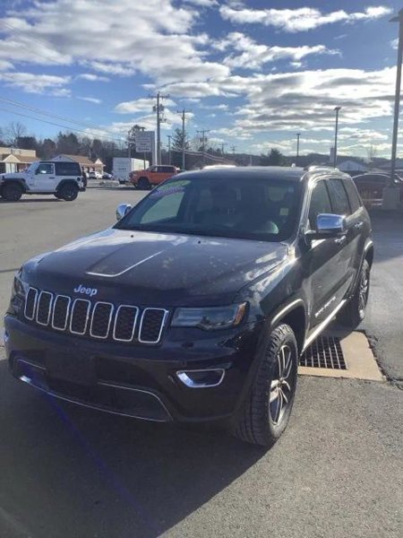 Certified 2021 Jeep Grand Cherokee Limited w/ Premium Lighting Group image 1