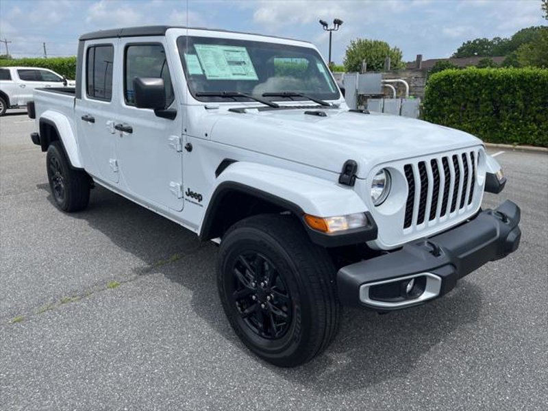 Certified 2023 Jeep Gladiator Sport image 1