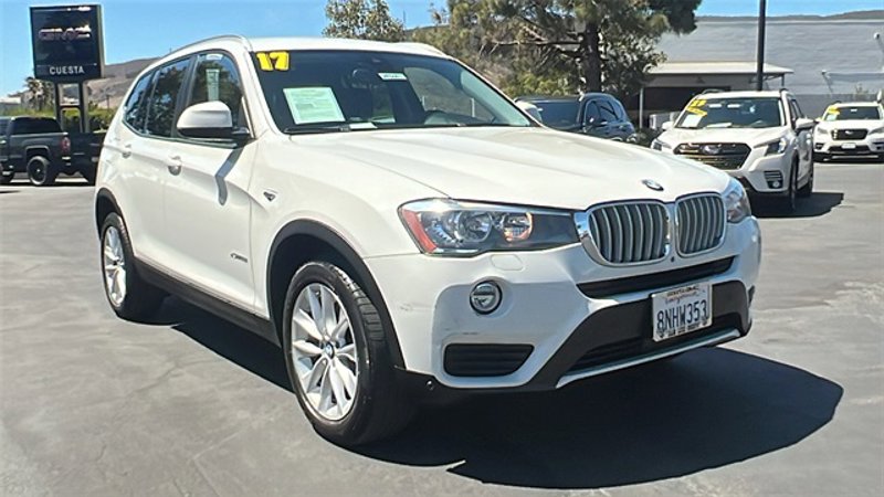 Used 2017 BMW X3 xDrive28i image 1