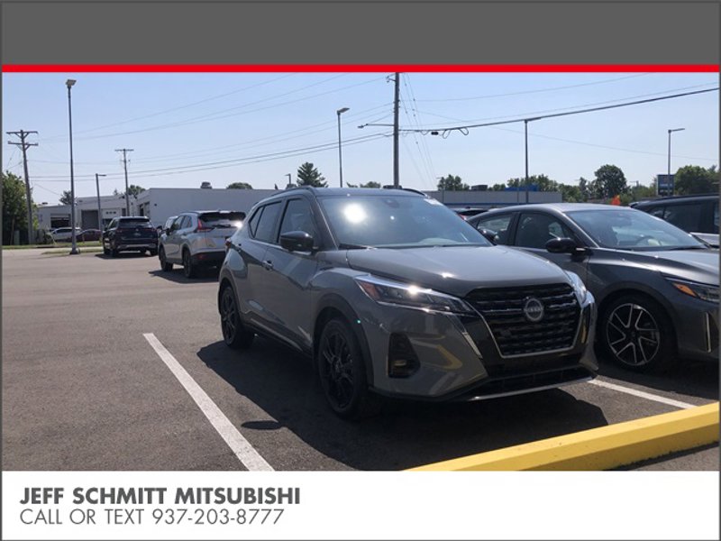 Used 2024 Nissan Kicks SR w/ SR Premium Package image 1