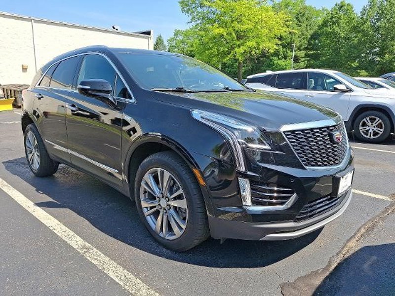 Certified 2022 Cadillac XT5 Premium Luxury image 1