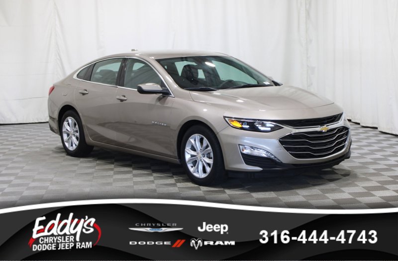Used 2023 Chevrolet Malibu LT w/ Driver Confidence Package image 1