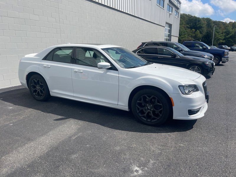 Used 2019 Chrysler 300 S w/ 300S Premium Group image 1