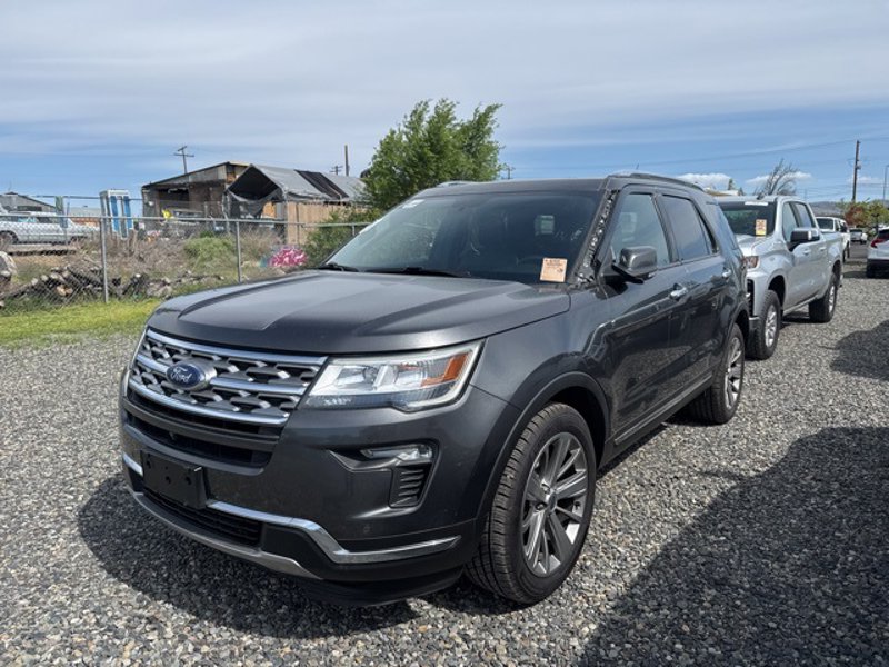 Used 2018 Ford Explorer Limited w/ Class II Trailer Tow Package image 1