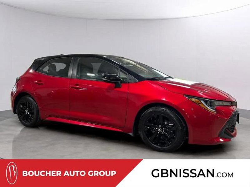 Used 2022 Toyota Corolla SE w/ SE Preferred Package image 1