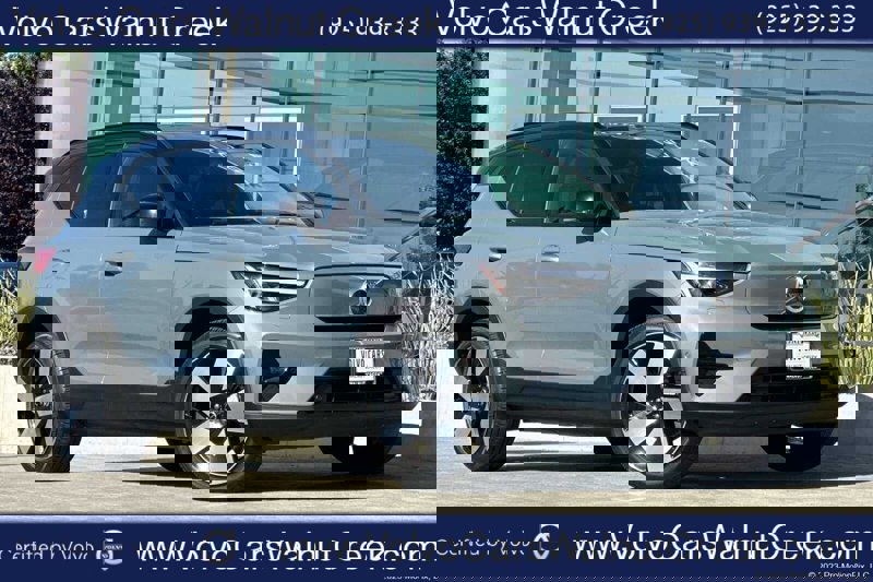 Certified 2023 Volvo XC40 Recharge Ultimate image 1