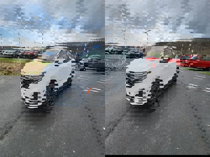 Certified 2022 Chevrolet Equinox RS image 1