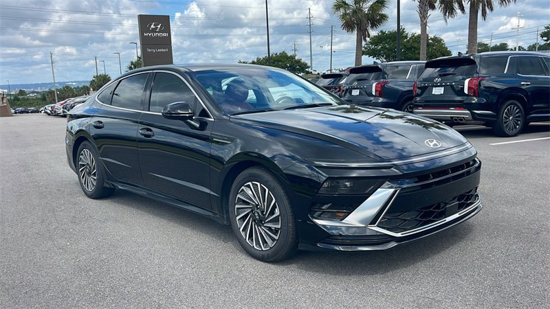 Certified 2024 Hyundai Sonata SEL image 1