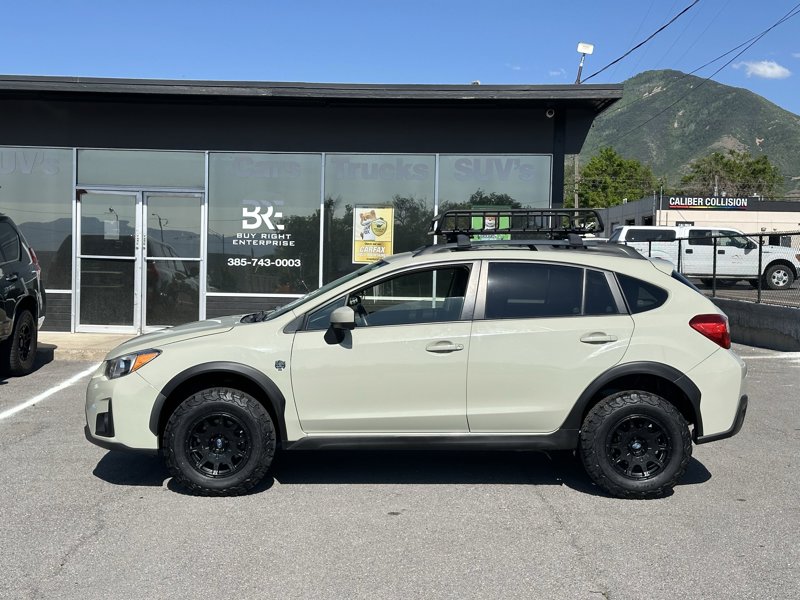 Used 2017 Subaru Crosstrek 2.0i Premium w/ Moonroof Package image 1