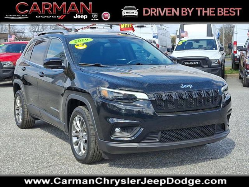 Certified 2019 Jeep Cherokee Latitude Plus w/ Cold Weather Group image 1