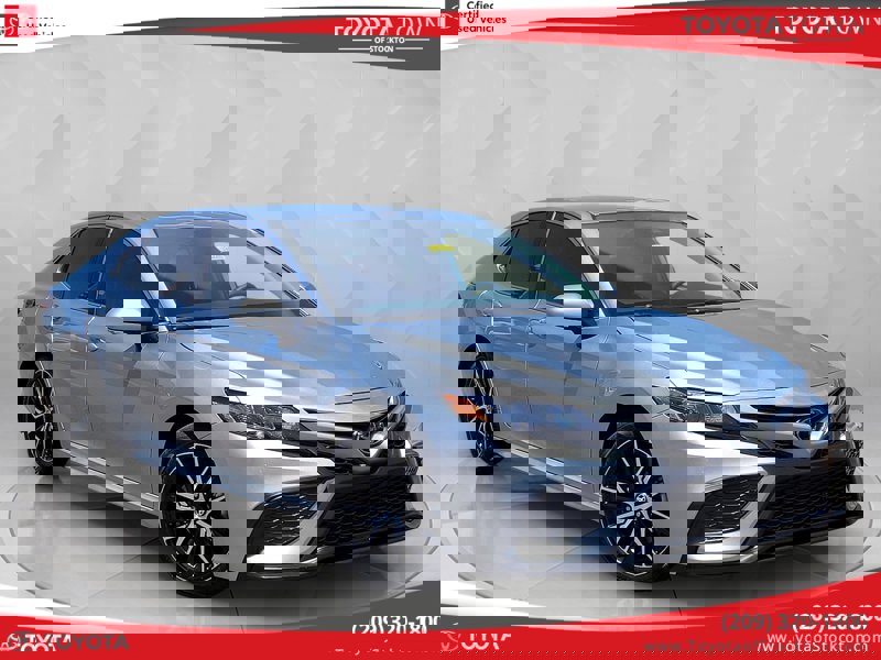 Certified 2023 Toyota Camry SE image 1