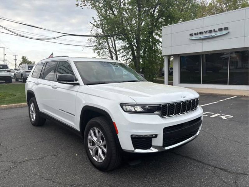 Certified 2022 Jeep Grand Cherokee L Limited image 1
