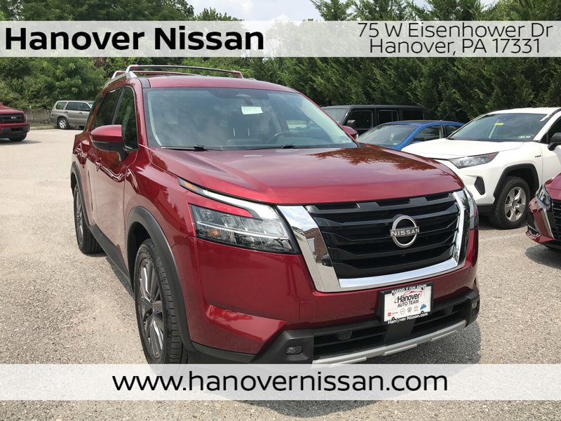 Certified 2023 Nissan Pathfinder SL image 1