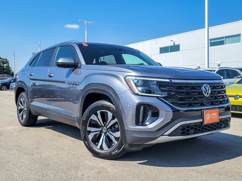 Certified 2024 Volkswagen Atlas Cross Sport SE image 1