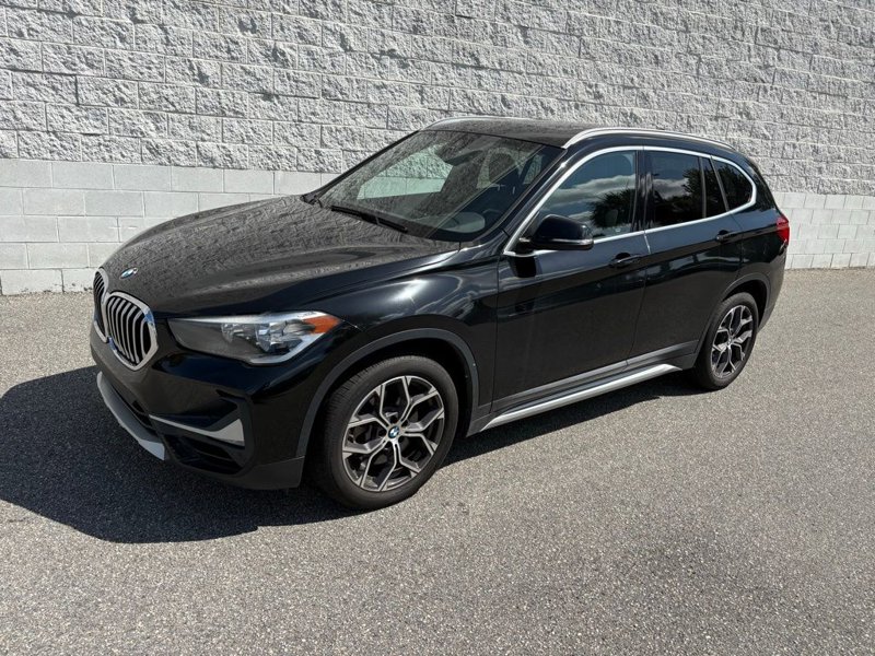 Used 2020 BMW X1 xDrive28i image 1
