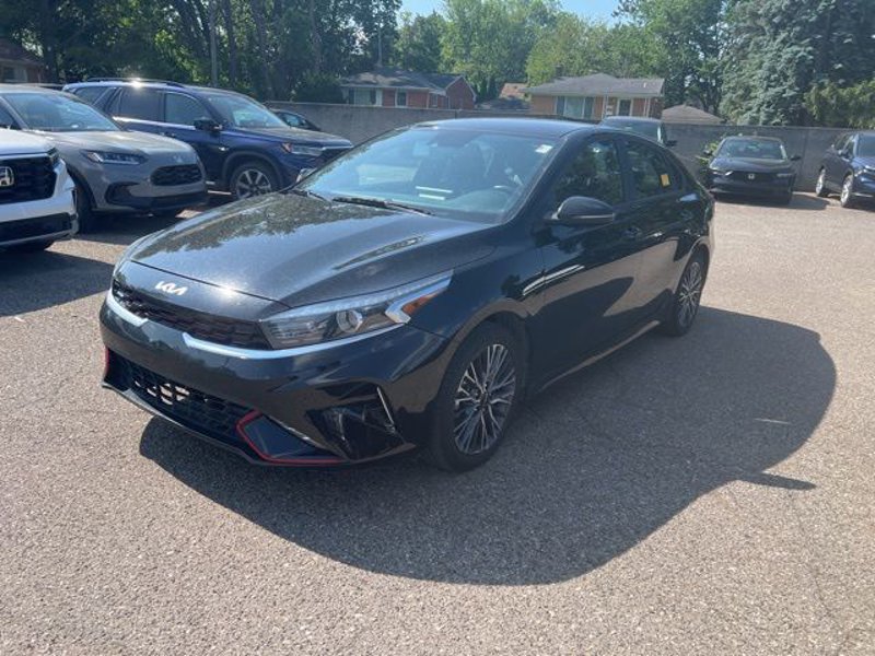 Certified 2022 Kia Forte GT-Line image 1
