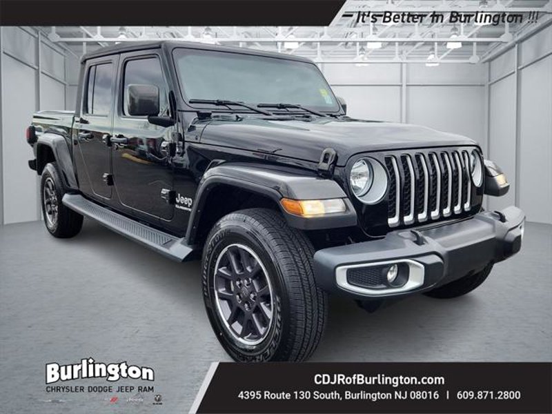 Certified 2021 Jeep Gladiator Overland w/ Cold Weather Group image 1