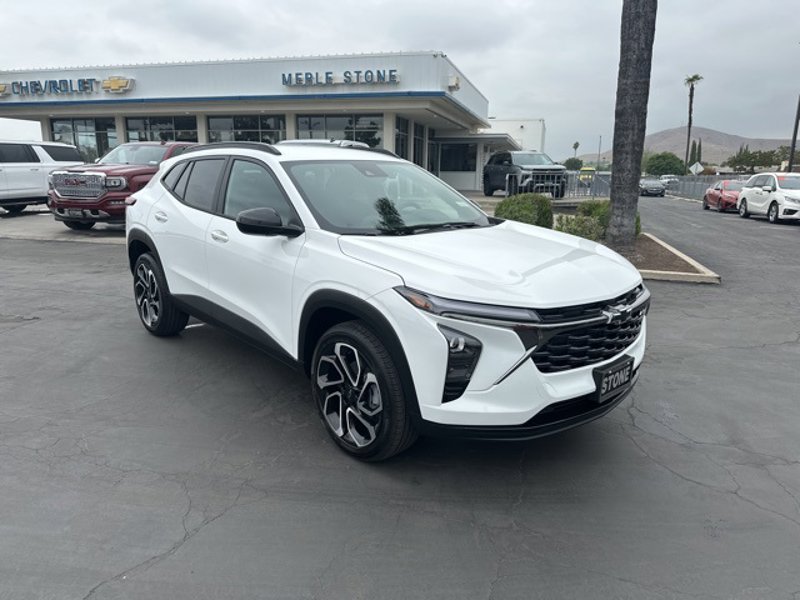 New 2025 Chevrolet Trax RS w/ Driver Confidence Package image 1