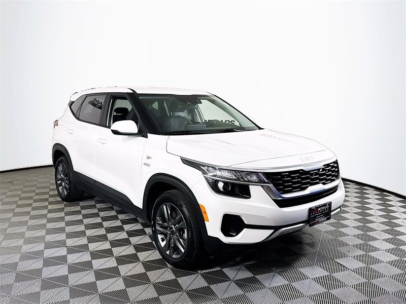 Certified 2023 Kia Seltos LX image 1