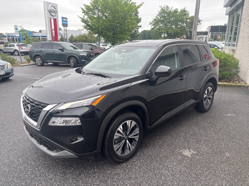 Certified 2023 Nissan Rogue SV image 1