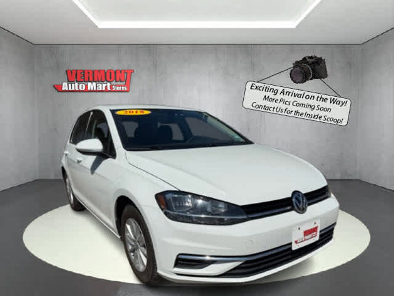 Used 2018 Volkswagen Golf S image 1