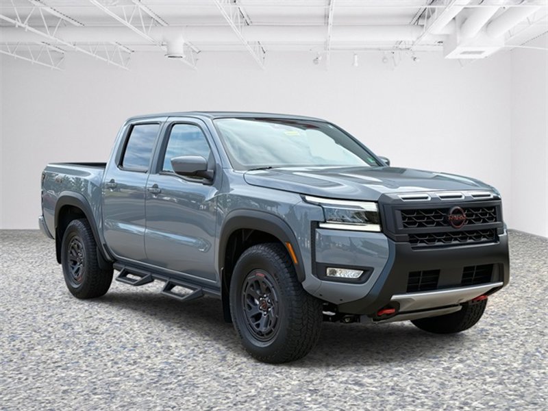 Certified 2025 Nissan Frontier PRO-4X image 1