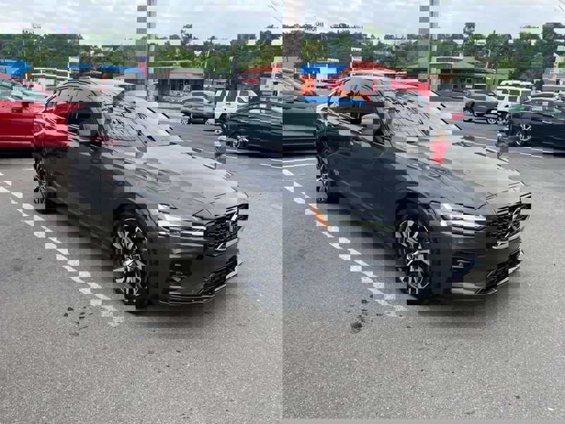 Certified 2024 Volvo S60 B5 Plus image 1