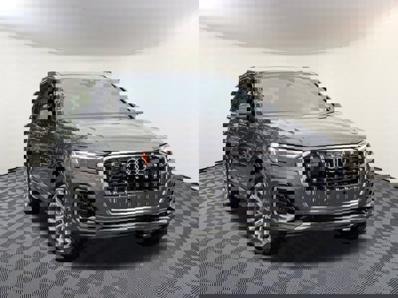 Certified 2025 Audi Q7 3.0T Premium Plus image 1