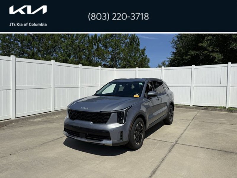 Certified 2024 Kia Sorento S image 1