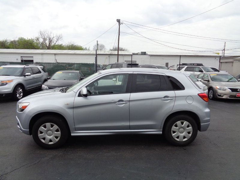 Used 2011 Mitsubishi Outlander Sport ES image 1