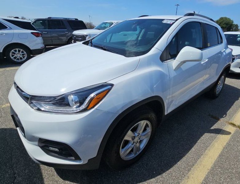 Used 2020 Chevrolet Trax LT image 1