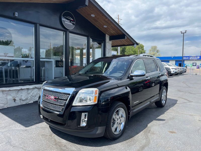Used 2011 GMC Terrain SLT image 1