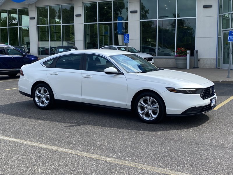 Certified 2024 Honda Accord LX image 1
