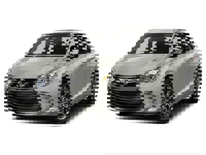 Certified 2016 Toyota Camry XLE image 1