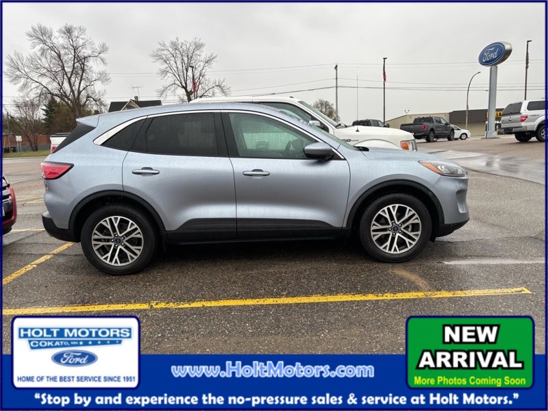 Used 2022 Ford Escape SEL image 1