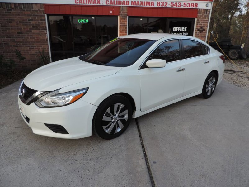 Used 2018 Nissan Altima 2.5 S w/ S Convenience Package image 1