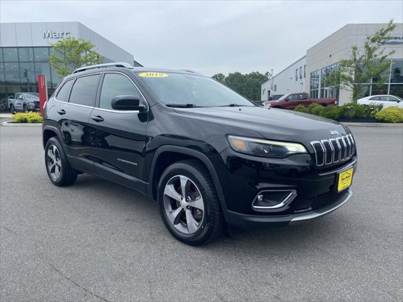 Certified 2019 Jeep Cherokee Limited image 1
