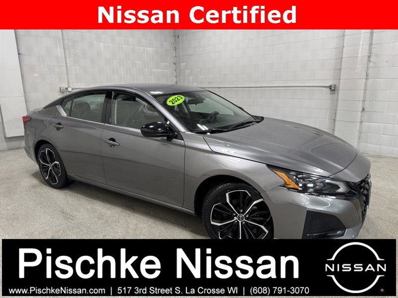 Certified 2023 Nissan Altima 2.5 SR image 1