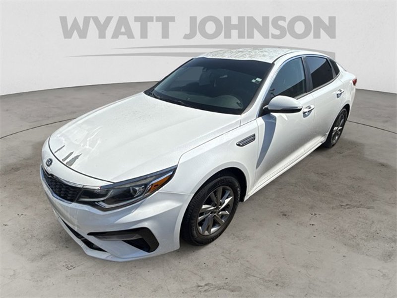 Used 2019 Kia Optima LX image 1
