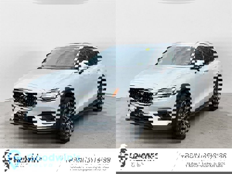 Certified 2024 Volvo V60 B5 Cross Country Plus image 1